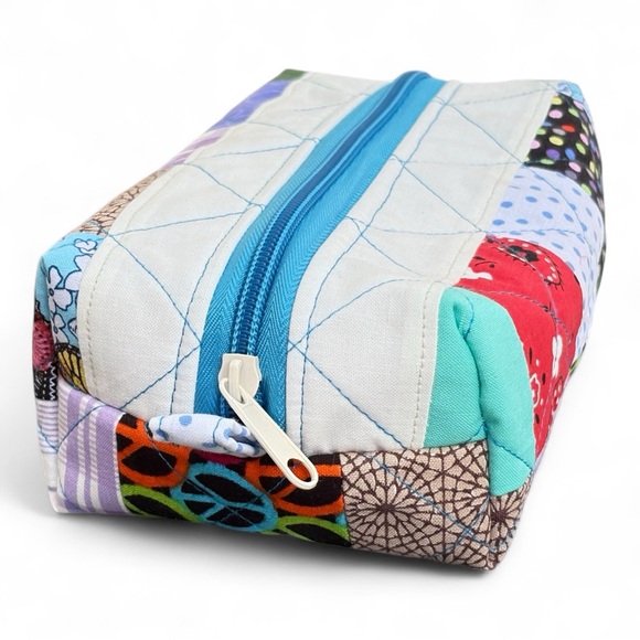 Colorful Patchwork Zipper Pouch - Picture 6 of 6